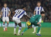 爱游戏官方入口-瓦伦西亚战胜对手，赢得关键比赛