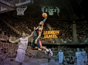 爱游戏入口-引擎咆哮与城市霓虹，英格拉姆的压制级表演点燃F1街道赛之夜