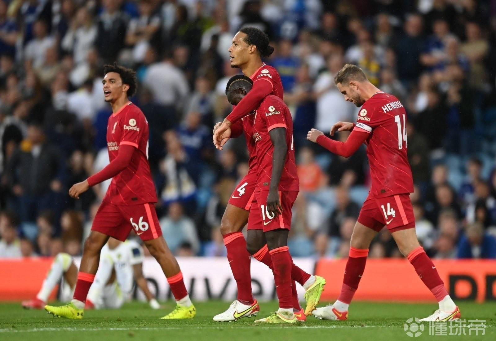 法国逆转乌拉圭，范戴克统治全场