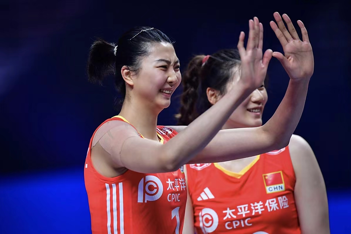 泰国队逆转中国队,黄鸭组合状态火热 泰国队逆转中国队,黄鸭组合状态火热