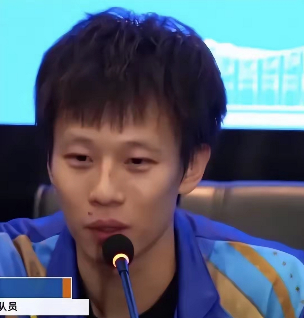 法国队完胜英格兰队，王皓扛起全队