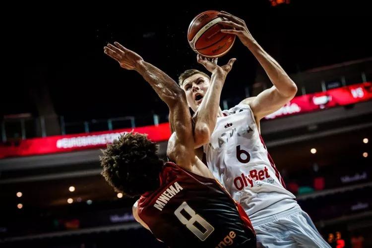 比利时乒乓球队逆转中国乒乓球队，波尔关键制胜