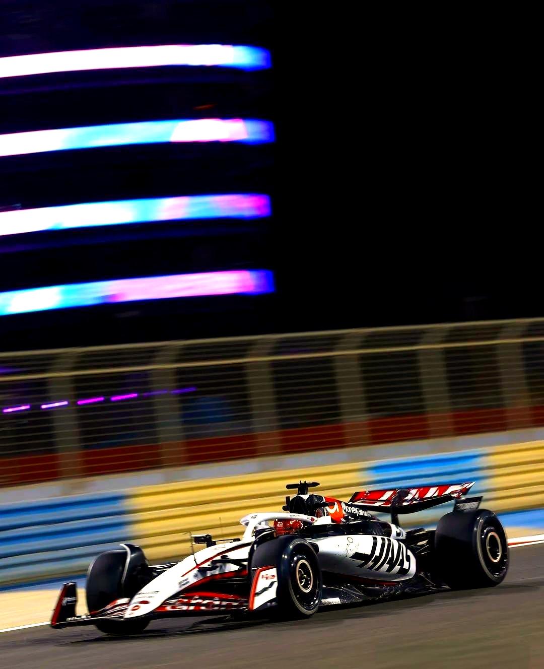 哈斯车队险胜迈凯伦，皮亚斯特里刷新纪录