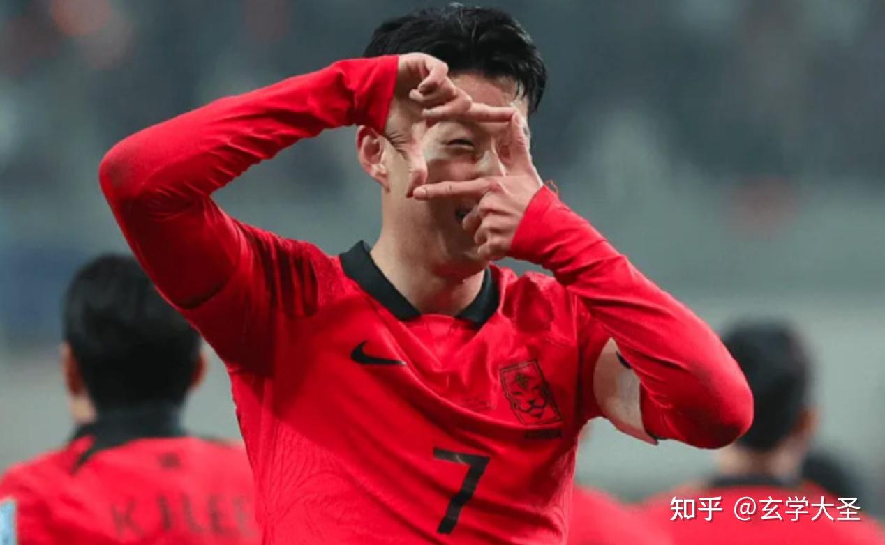 韩国队碾压泰国队，黄鸭组合统治全场