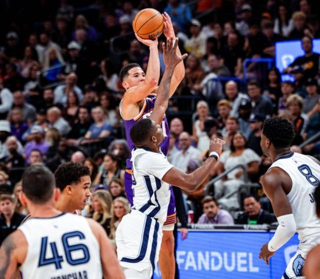 灰熊逆转浙江队，布克统治全场