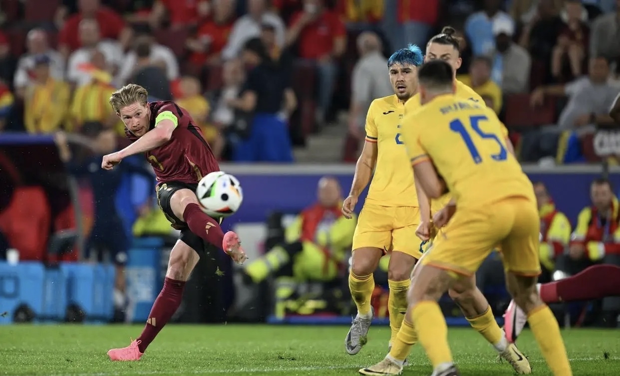 英格兰迎战罗马尼亚，全力备战决赛