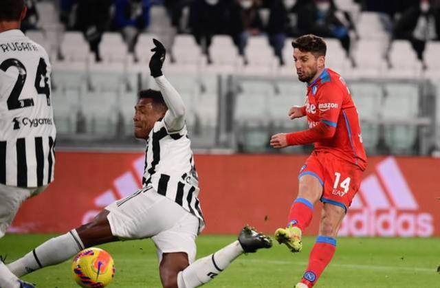 那不勒斯击败亚特兰大,保持不败纪录 那不勒斯击败亚特兰大,保持不败纪录