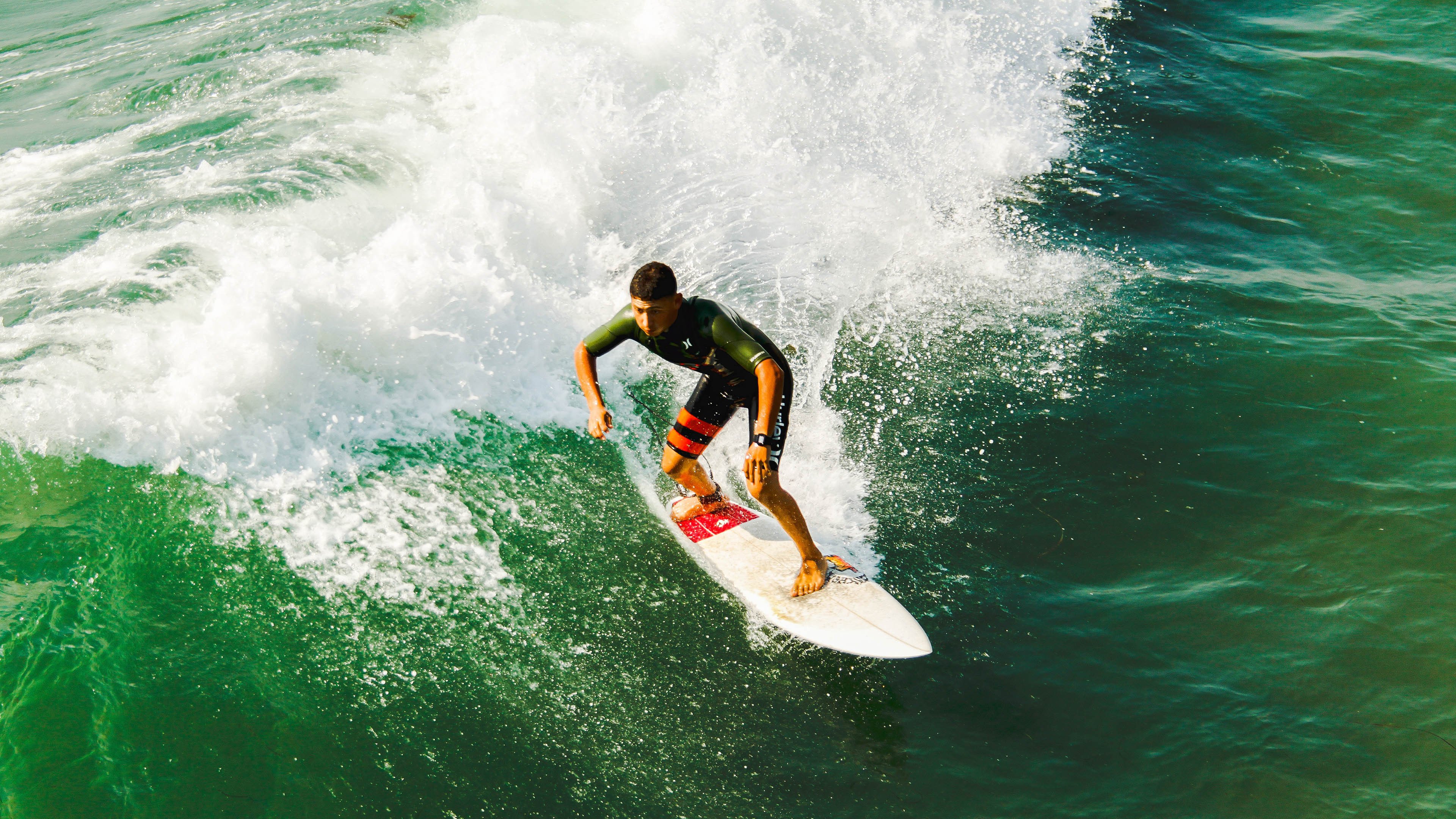 爱德华兹关键节点连续得分,猛龙掀翻魔术,一场关于时机的胜利