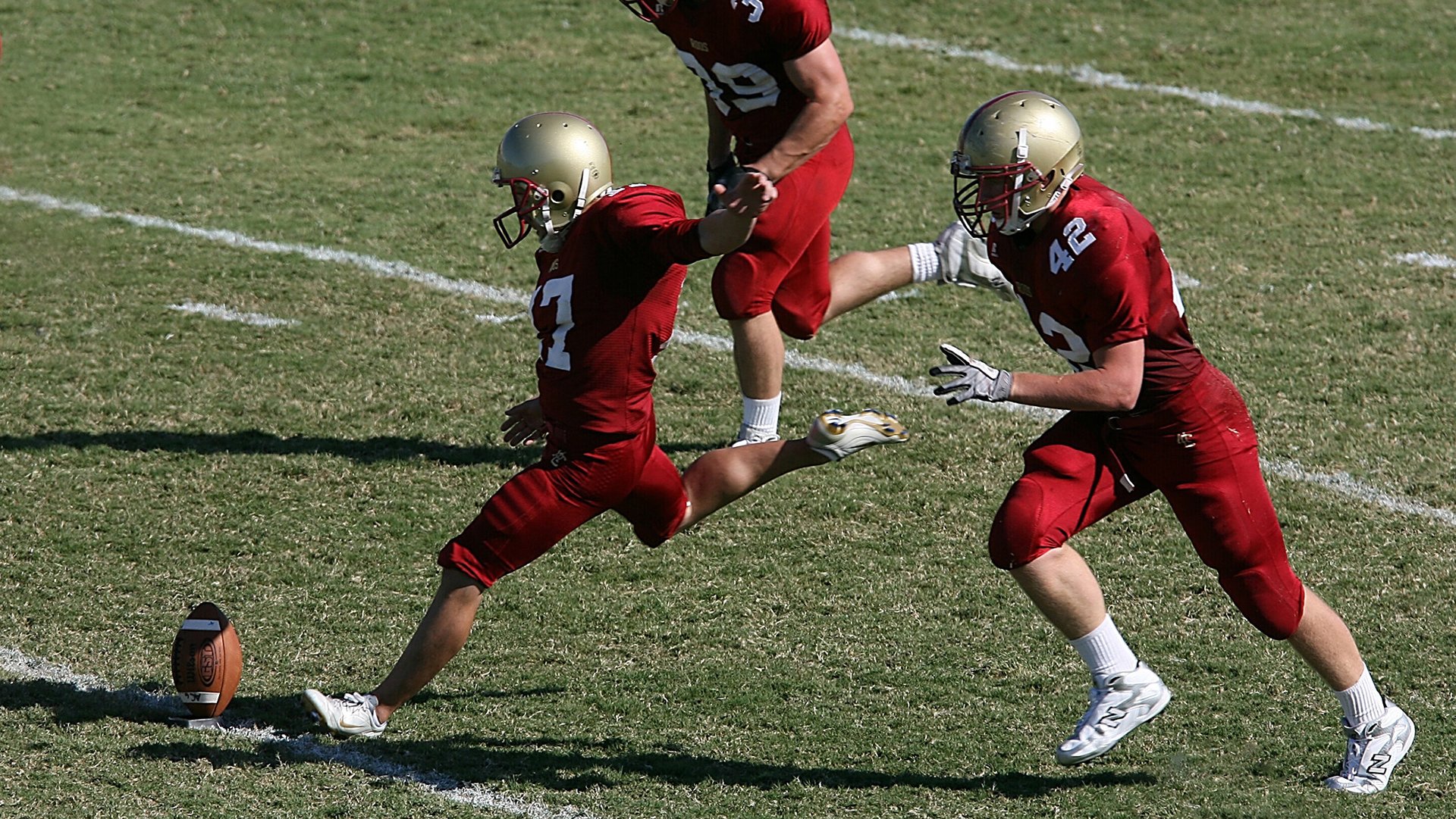 爱德华兹刷新纪录之夜，凯尔特人争冠路上力克公牛